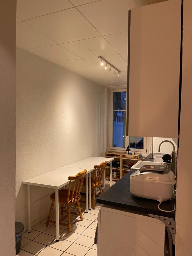 Le Locle : Bel Appartement Chaleureux Exteriör bild